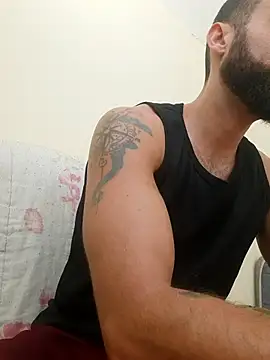 Luccareli10 Show in webcam