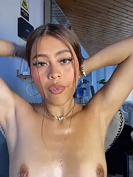 Cloe_pink1's Live XXX Chat