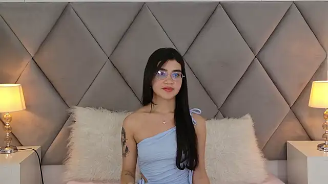 OliviaDiaz élő XXX-chatje