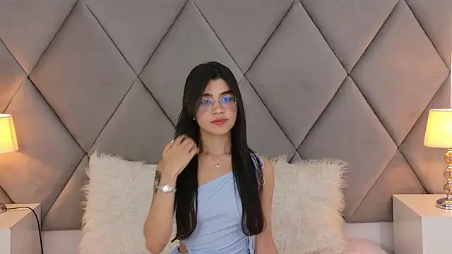 دردشة OliviaDiaz الجنسية المباشرة