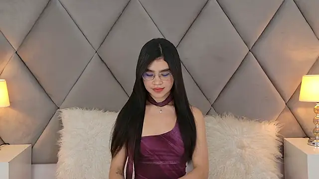 OliviaDiaz's Live Chat Room