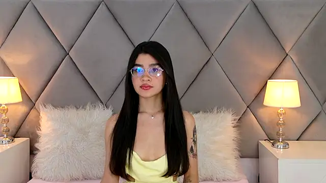 OliviaDiaz live XXX chat