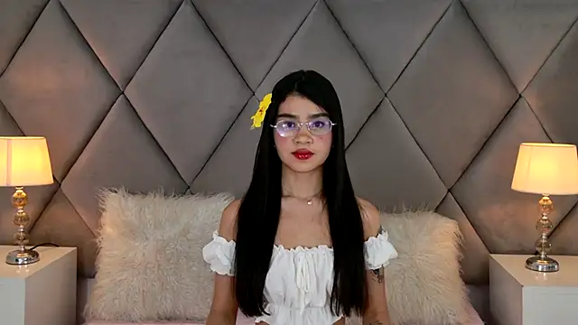 แชท XXX สดของ OliviaDiaz