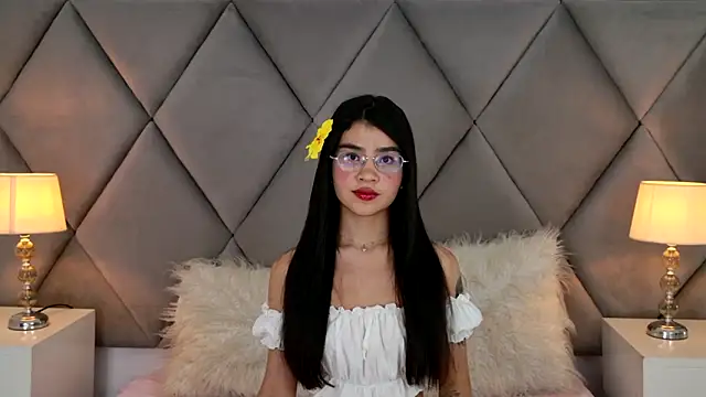 Chat +18 de OliviaDiaz ao vivo