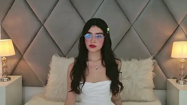 Chatroom XXX en direct de OliviaDiaz