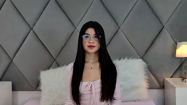 OliviaDiaz 现场XXX聊天