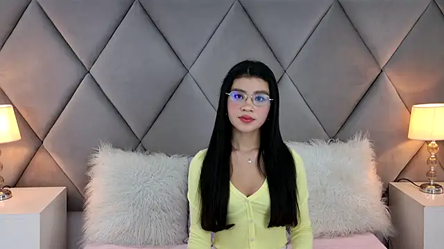 แชท XXX สดของ OliviaDiaz