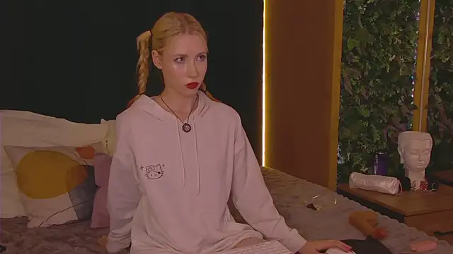 Lola_Gilbert webcam show