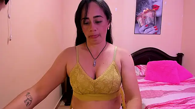 XXX chat uživo modela sara_florez12