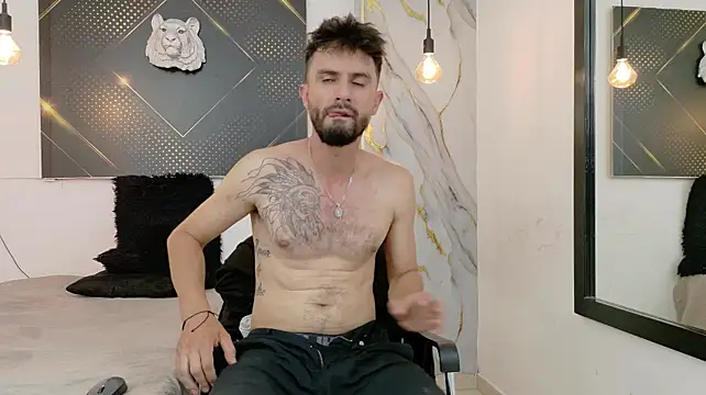 Pokazy przed kamerką – KingOfTemptation