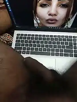 rakoiyr Webcam Show