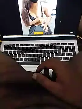 rakoiyr's Webcam Show