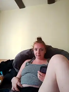 Bella-Monroe Live XXX-chat