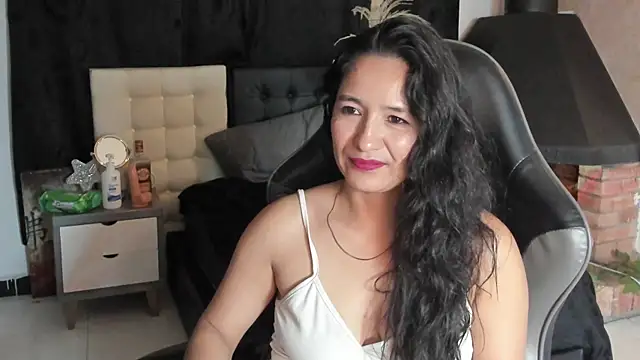 دردشة Vicky_Angeel الجنسية المباشرة