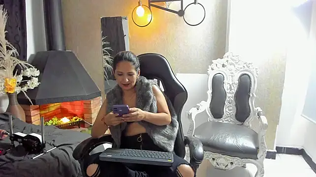 XXX chat uživo modela Vicky_Angeel