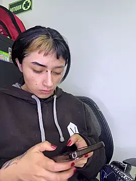 baby_akuma – live chatrum