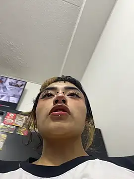 baby_akuma's Live XXX Chat