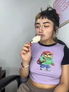 baby_akuma – Live XXX-chat
