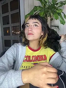 baby_akuma Adlı Modelin Canlı XXX Sohbeti