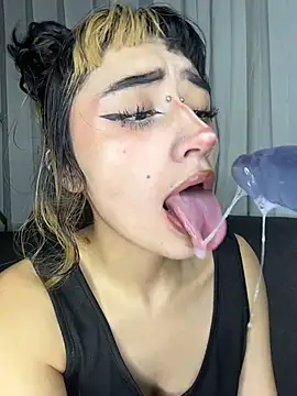baby_akuma 라이브 XXX 채팅