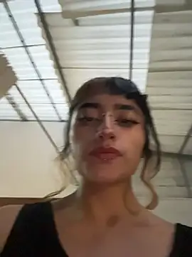 baby_akuma élő XXX-chatje