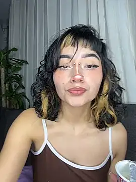 Chatroom XXX en direct de baby_akuma