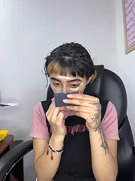 baby_akuma's Live XXX Chat