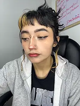 baby_akuma Chat XXX in diretta