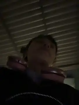XXX chat uživo modela baby_akuma