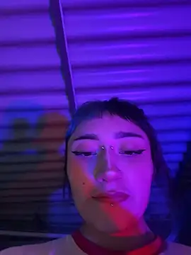 XXX chat uživo modela baby_akuma