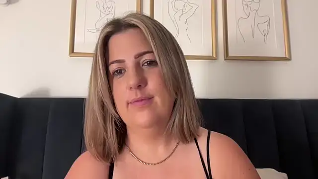 MsBelleWarick Webcam Show