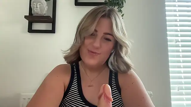 MsBelleWarick's Webcam Show