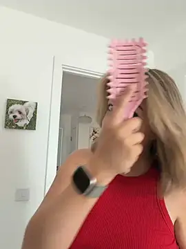 Chat XXX ao vivo de MsBelleWarick