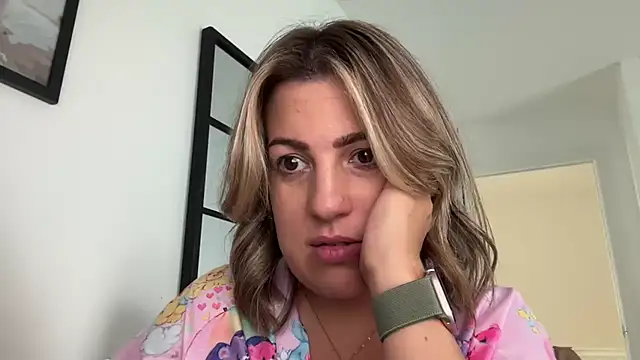 MsBelleWarick Adlı Modelin Web Kamerası Şovu