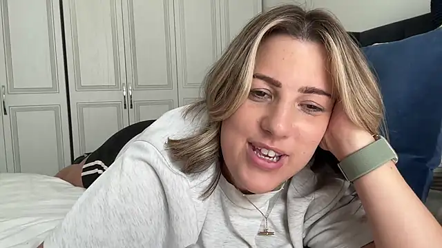 MsBelleWarick's Webcam Show