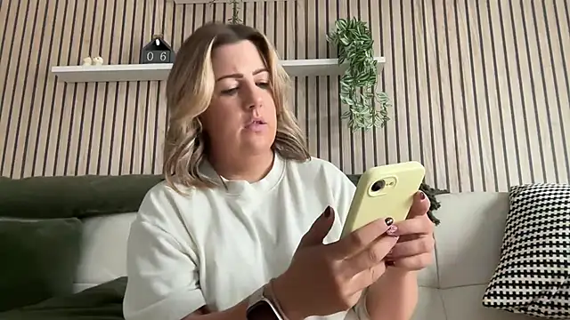 Czat XXX na żywo – MsBelleWarick