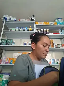 Dr_Edna_naughtyのウェブカメラショー