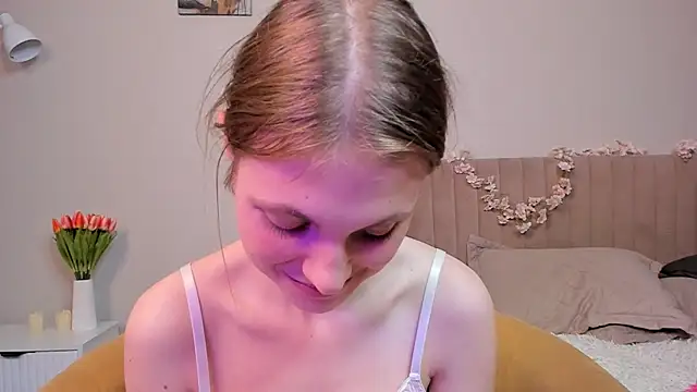 Chat +18 de ErinnPieloch ao vivo