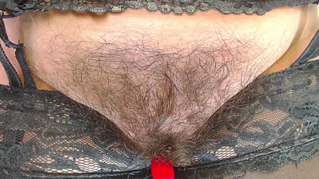 HairyQuinn Chat XXX live
