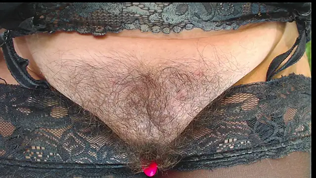 Chat XXX en directo de HairyQuinn