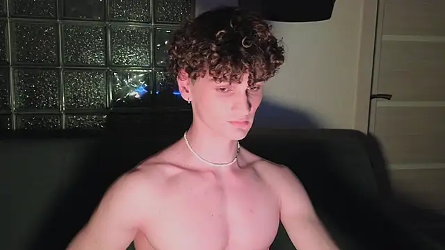 adamboy21cm webcam show