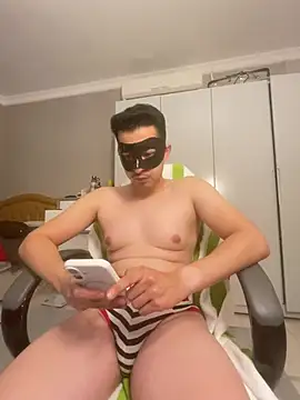 Gooboy_cock Show in webcam