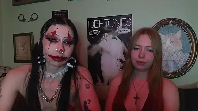 vampyregrlll: διαδικτυακό σόου στην κάμερα
