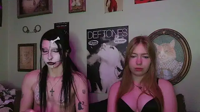 vampyregrlll: διαδικτυακό σόου στην κάμερα