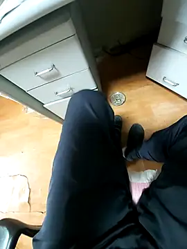 Pokazy przed kamerką – zxc9090zxc