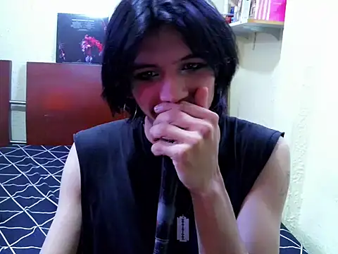 olii_dusk Webcam show