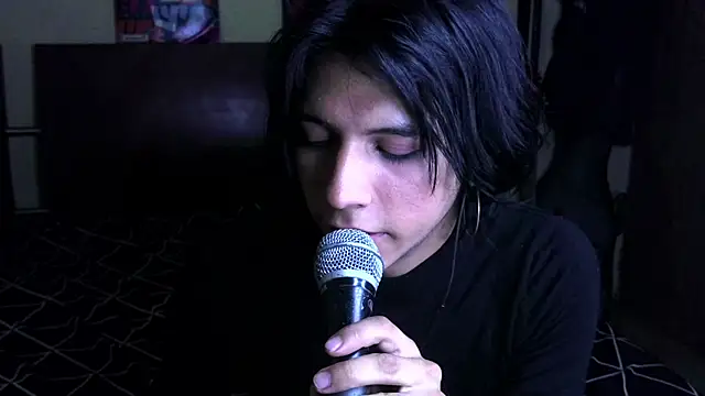 olii_dusk Show in webcam