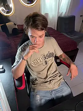AngelLatinBoy Adlı Modelin Web Kamerası Şovu