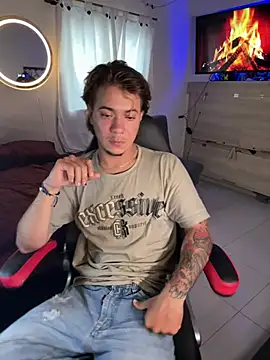 AngelLatinBoy's Webcam Show