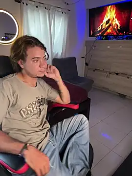 Webkamerová show AngelLatinBoy